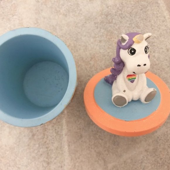 Cute Jewelry Case and Unicorn/ Rainbow Trinket - Picture 6 of 6